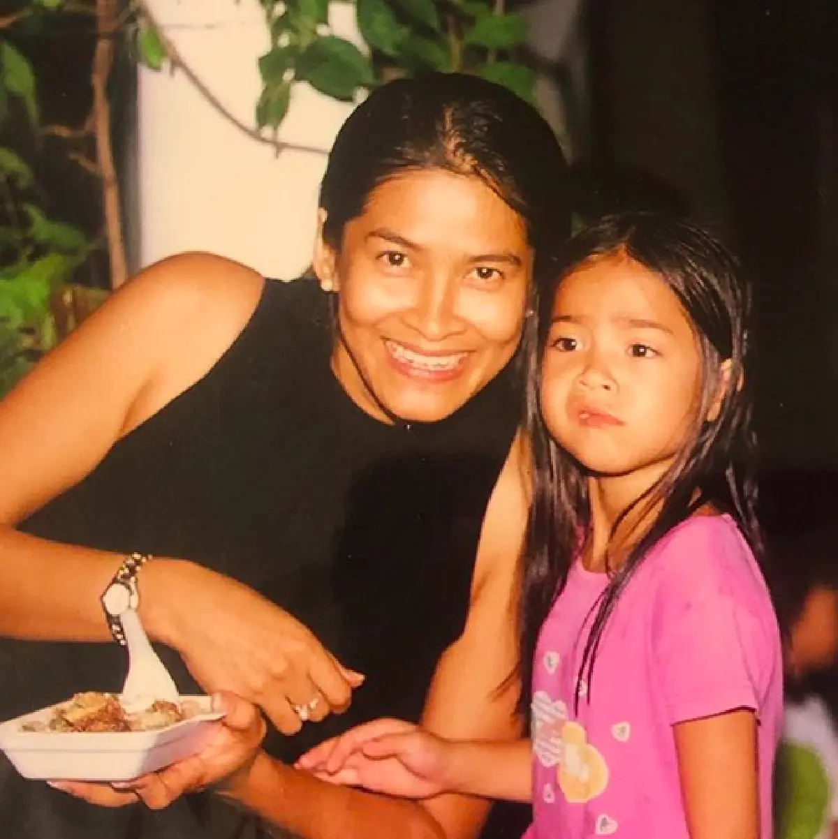 หลานน้าของแท้! “มารีน่า” ลงภาพวัยเด็ก แฟนๆ แห่แซว “น้องมีญ่า” โตวัยมาก