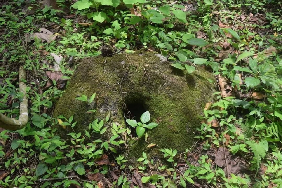 มหัศจรรย์เมืองลาว พบไหหินมนุษย์โบราณกลางป่า