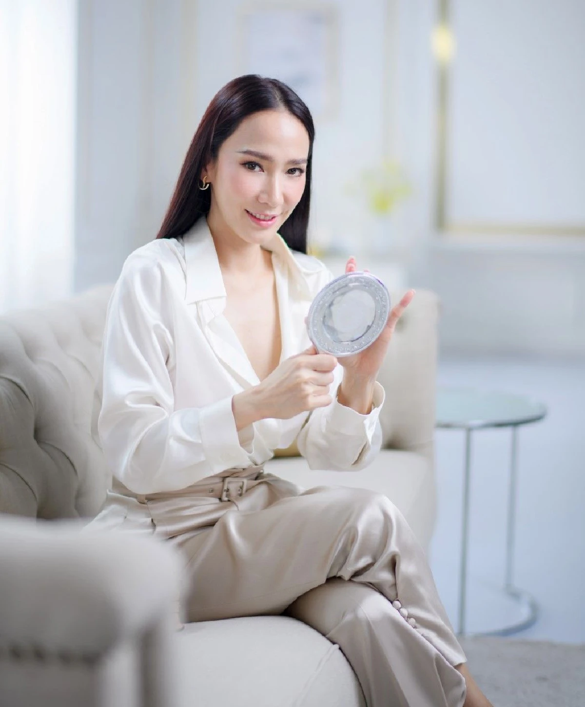 อั้ม พัชราภา กับเบื้องหลังโฆษณา เคล็ดลับความสวยในแบบของอั้ม