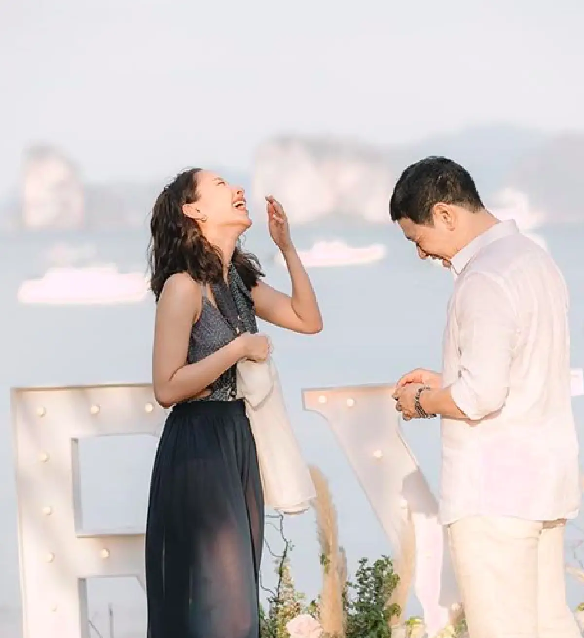 กำลังใจของกันและกัน “น้ำชา-ดร.วาว” โพสต์ข้อความซึ้ง หลังเจอกระแสแรงแม่ไม่ปลื้ม