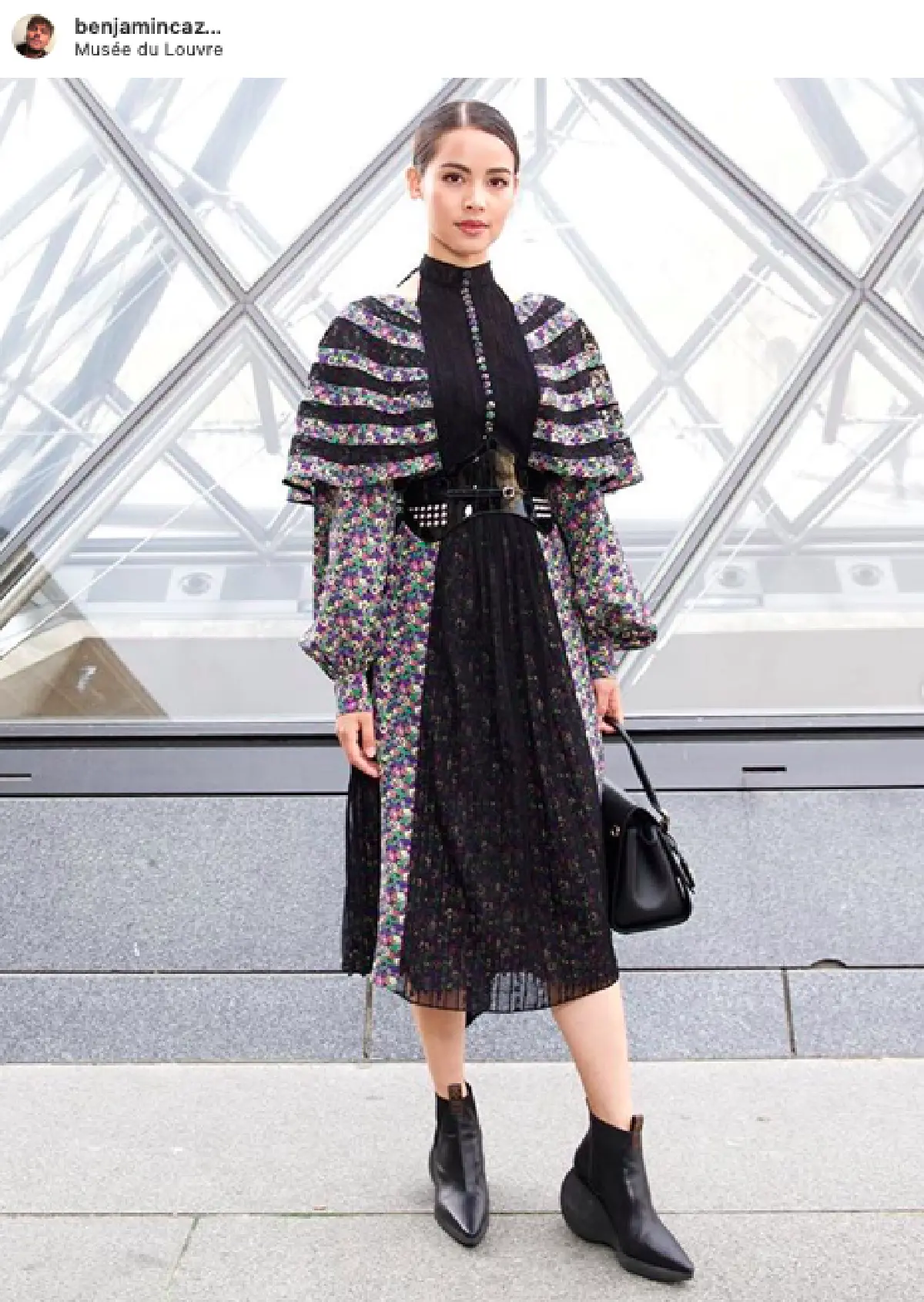 ไปให้สุด! ส่อง 6 ลุคชมแฟชั่นโชว์ "ญาญ่า อุรัสยา” สมกับเป็นนางเอกแฟชั่นไอคอน