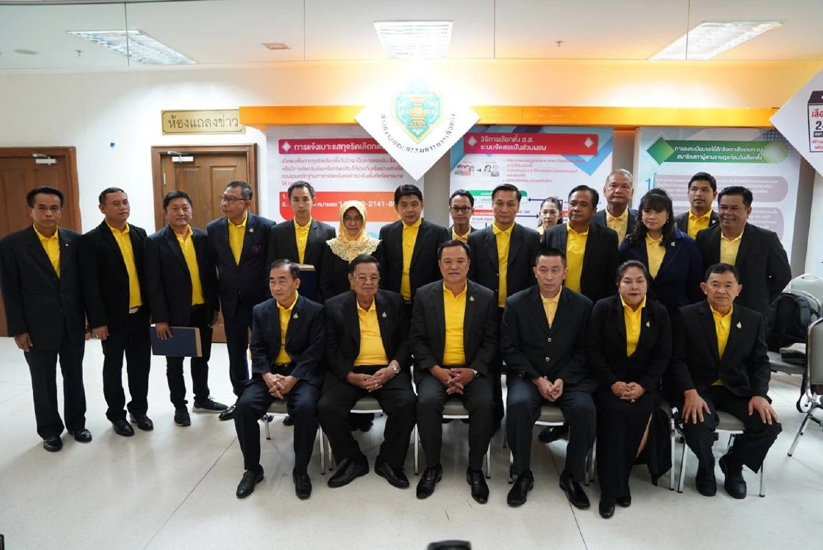 "อนุทิน"สั่งลูกพรรคลงพื้นที่ฟังเสียงประชาชน เผย20พ.ค.ท่าทีชัดเจนขึ้น