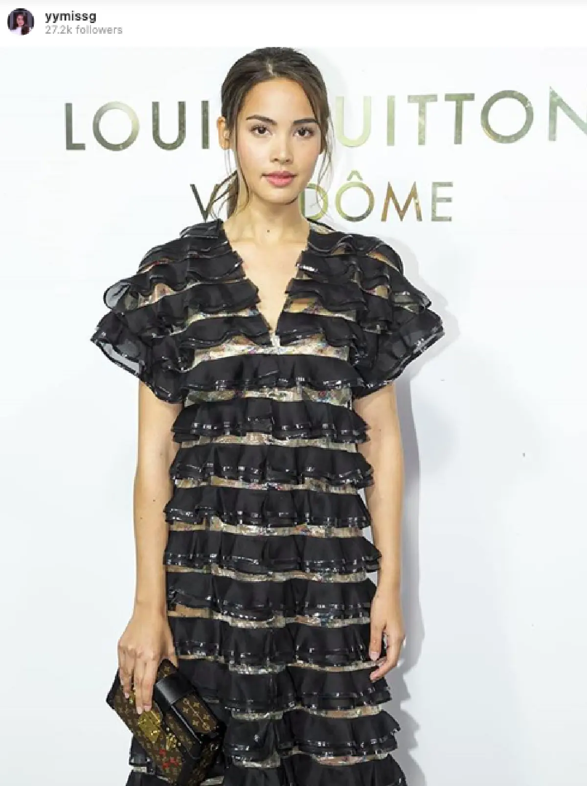ไปให้สุด! ส่อง 6 ลุคชมแฟชั่นโชว์ "ญาญ่า อุรัสยา” สมกับเป็นนางเอกแฟชั่นไอคอน