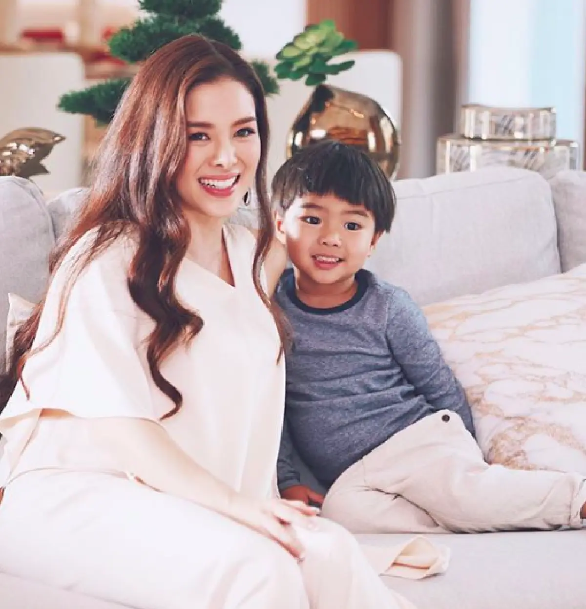 พ่อลูกพาเพลิน! "แมทธิว” พาลูกชายเล่นน้ำในอ่าง งานนี้ “น้องดีแลน” บอกเจองู