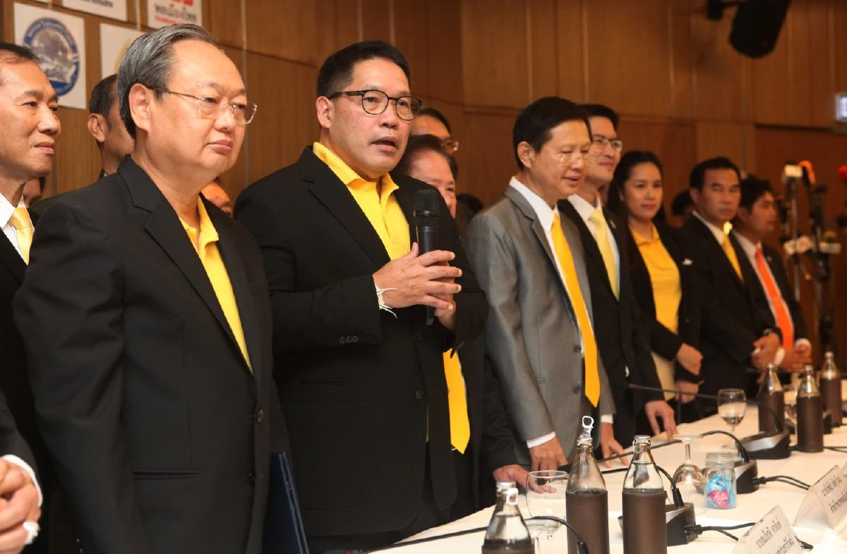 "อุตตม"ขอบคุณ11พรรคเล็กร่วมจัดตั้งรัฐบาล ยันไร้เงื่อนไขเก้าอี้รมต.