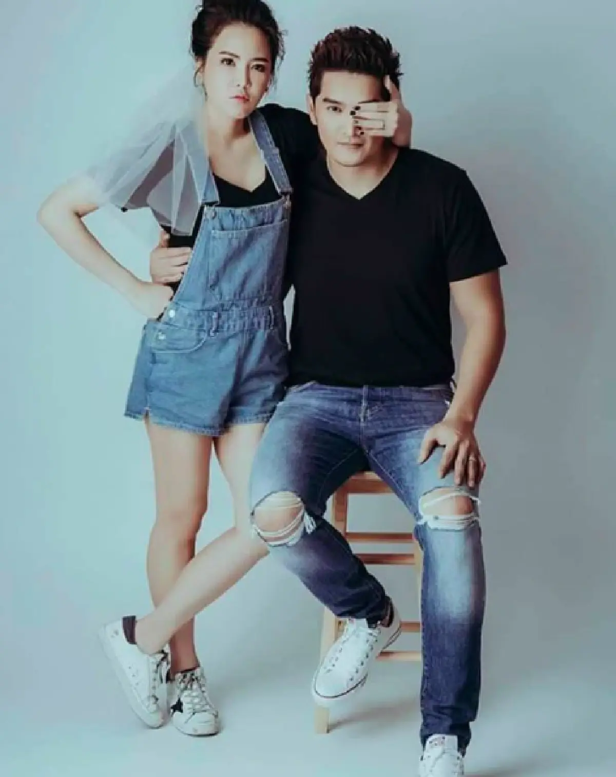 แต่งงานแล้วจ้า! “อู๋ นวพล” ควงแฟนสาวนอกวงการ เข้าพิธีวิวาห์สุดชื่นมื่น