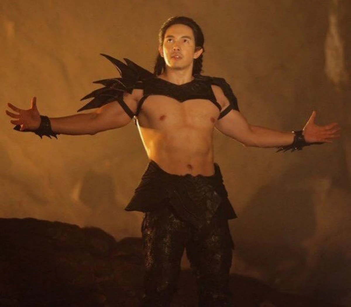 อั้ม อธิชาติ โวยถูก บอย ปกรณ์ ตัดต่อรูปขโมยนมกล้ามแน่นๆ