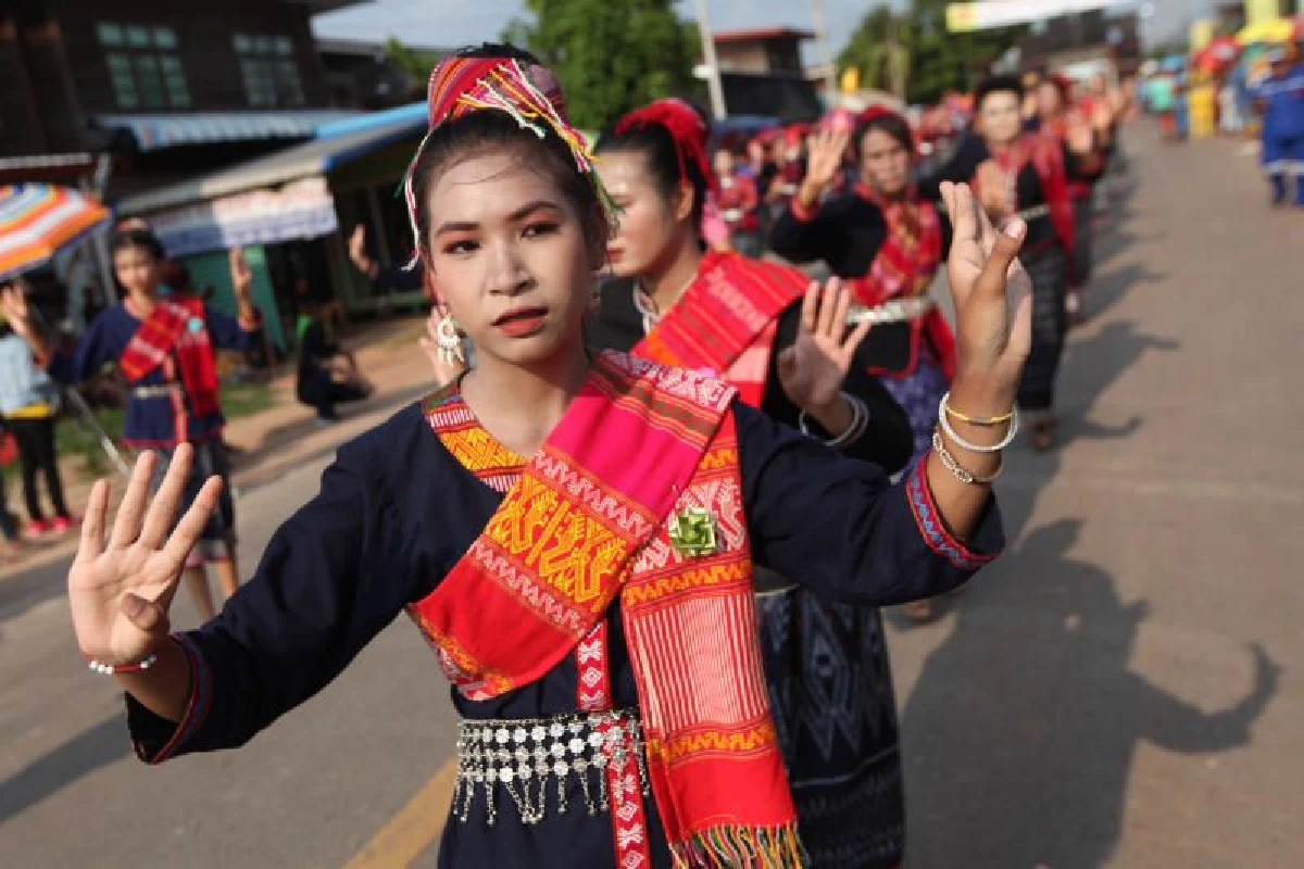 ชมภาพอลังการ!งานประเพณีบุญบั้งไฟตะไลล้านหนึ่งเดียวในโลก