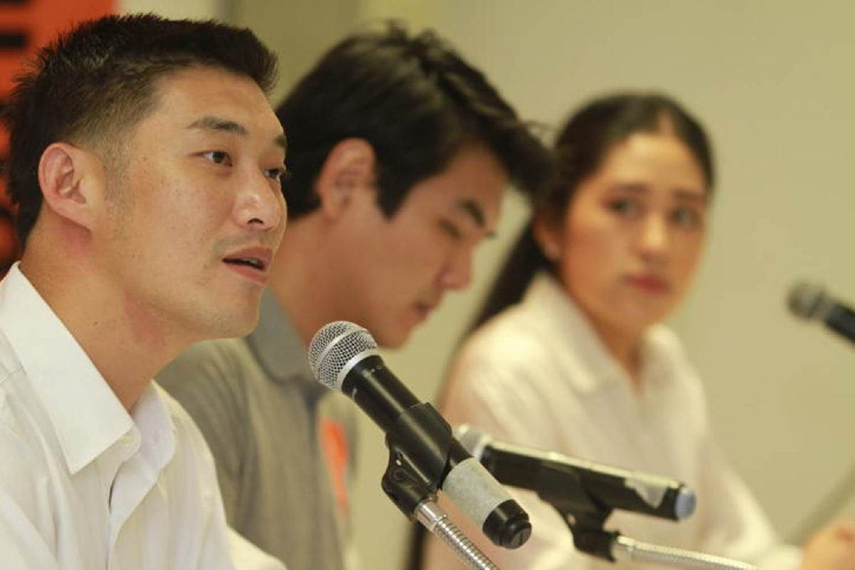 "ธนาธร"ไม่ได้ให้ยืมแต่ปล่อยกู้ให้"พรรคอนาคตใหม่" 100 กว่าล้าน โฆษกปัดผิดกม.พรรค "ธนาธร"ไม่ได้ให้ยืมแต่ปล่อยกู้ให้"พรรคอนาคตใหม่" 100 กว่าล้าน โฆษกปัดผิดกม.พรรค