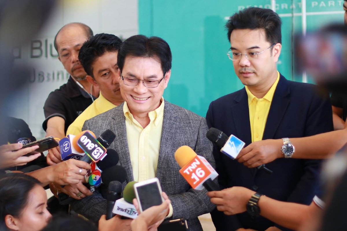 "จุรินทร์" เผยพรรคยังไม่มีท่าทีร่วมรัฐบาลฝ่ายใดอุบอภิสิทธิ์ ลาออกยังไม่ชัดเจน "จุรินทร์" เผยพรรคยังไม่มีท่าทีร่วมรัฐบาลฝ่ายใดอุบอภิสิทธิ์ ลาออกยังไม่ชัดเจน