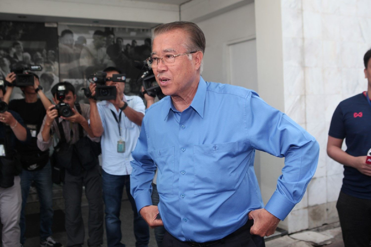 "บัญญัติ" ยันขอเป็น ส.ส.ธรรมดา ไม่รับตำแหน่งประธานสภาฯ "บัญญัติ" ยันขอเป็น ส.ส.ธรรมดา ไม่รับตำแหน่งประธานสภาฯ