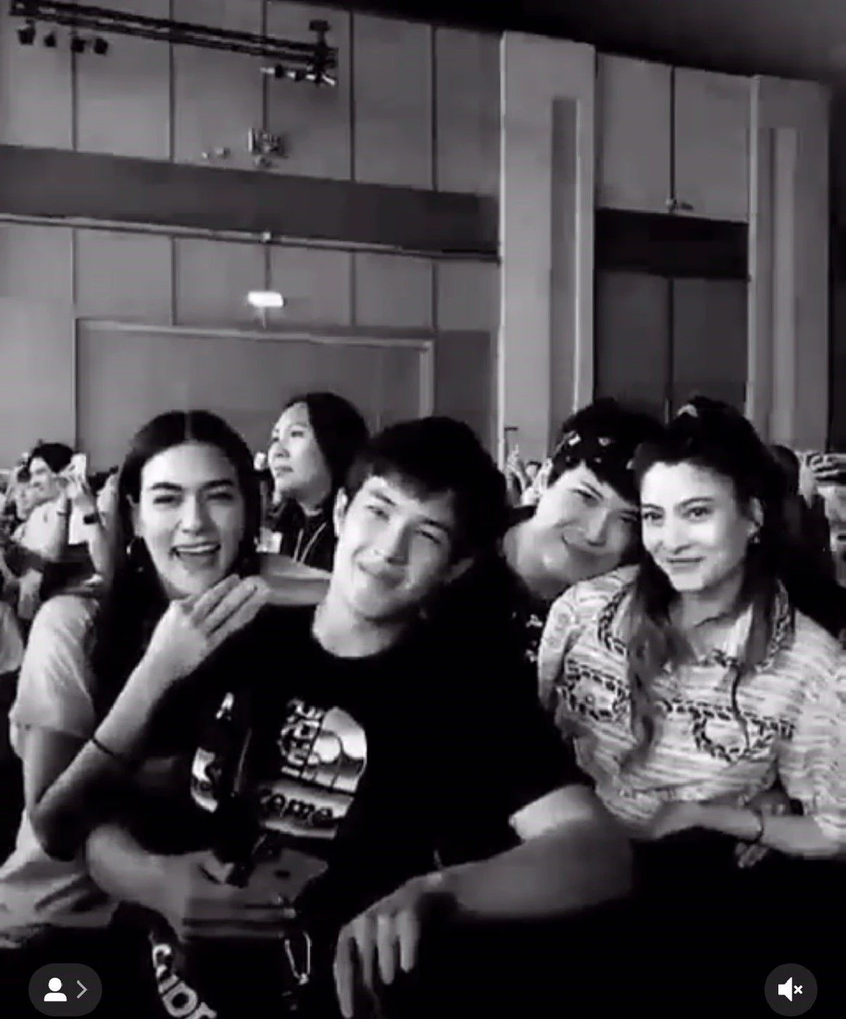 มาร์กี้ ดีใจจนน้ำตาไหล! ระหว่างดูโชว์ ญาญ่า-ณเดชน์ บอกรักกันมุ้งมิ้งนึกว่ามางานแต่ง