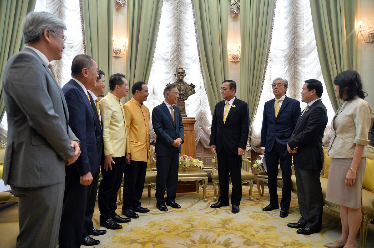 “สมคิด”ย้ำต้องเร่งตั้งรัฐบาลใหม่ผลักดันลงทุนประคองเศรษฐกิจ “สมคิด”ย้ำต้องเร่งตั้งรัฐบาลใหม่ผลักดันลงทุนประคองเศรษฐกิจ