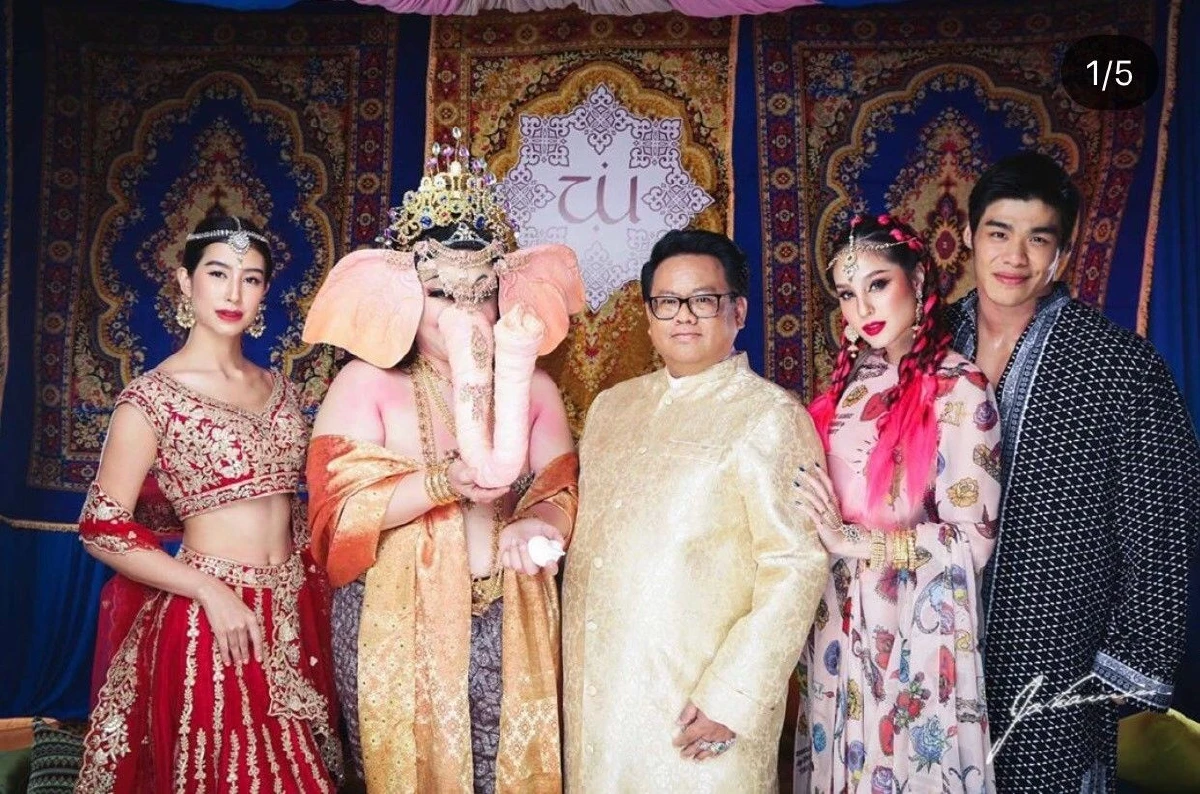 แต่งด้วยศรัทธา! ดีเจบุ๊กโกะ แปลงโฉมเป็น พระพิฆเนศ เล่นใหญ่ร่วมปาร์ตี้วันเกิด