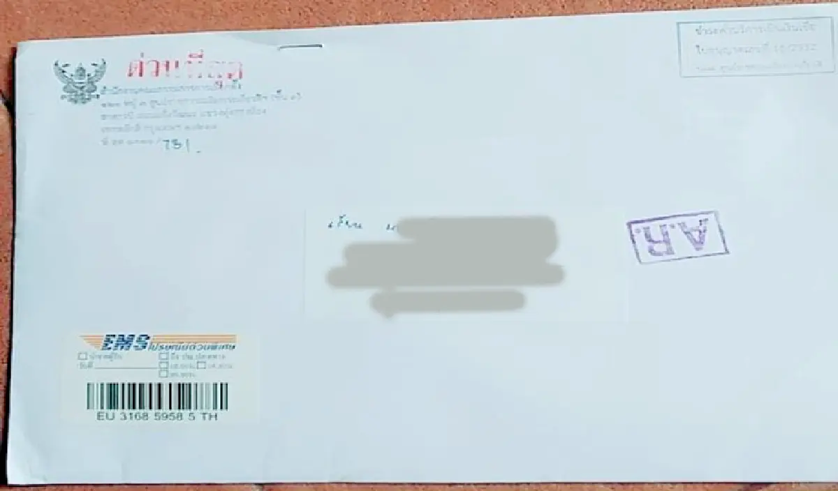 ทำแบบนี้ก็ได้หรือ???"ธนาธร"โวยกกต.ยื่นคำร้องให้ศาลรธน.ฟันคดีโอนหุ้นก่อนทำสำนวน