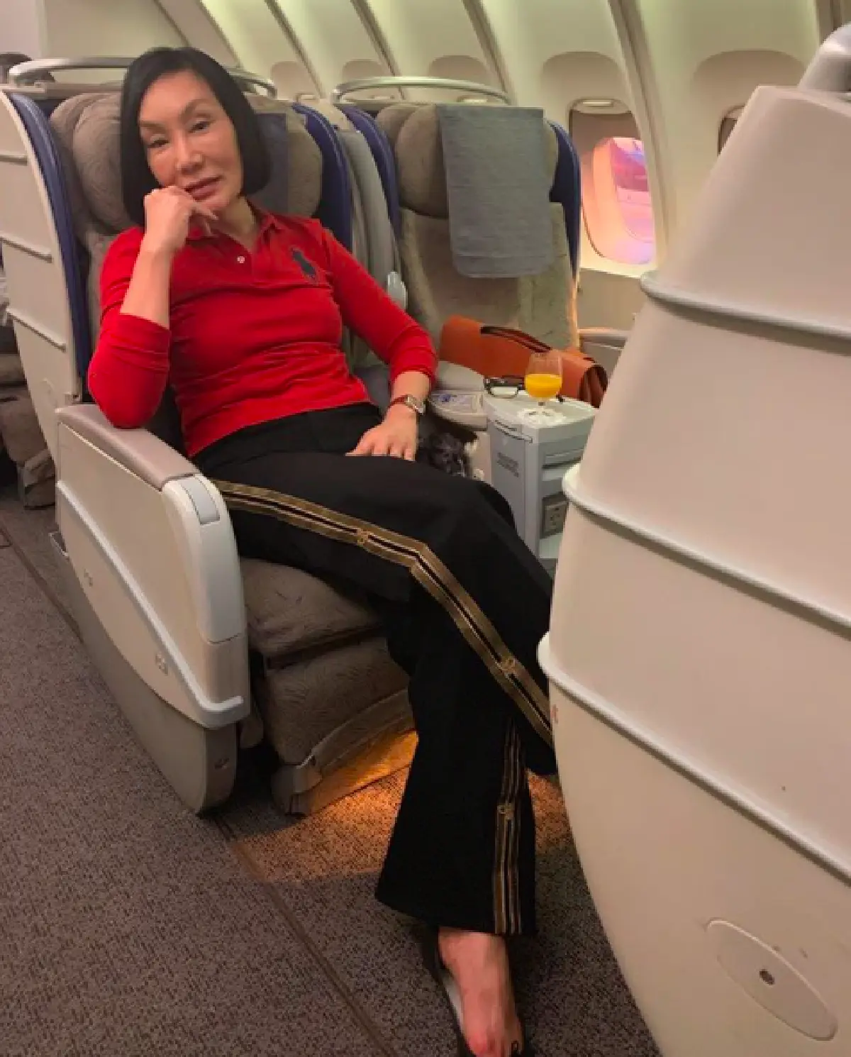 สุดเอ็กซ์คลูซีฟ! “ม้า อรนภา” สาวสองพันปี ถอดวิก-หน้าสด