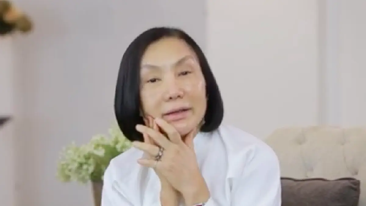 สุดเอ็กซ์คลูซีฟ! “ม้า อรนภา” สาวสองพันปี ถอดวิก-หน้าสด