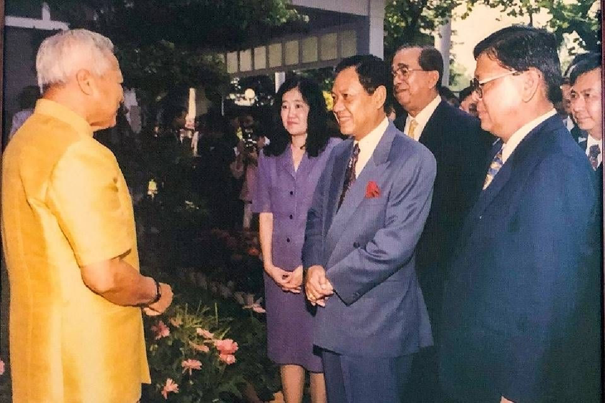 "ไตรรงค์" อาลัย "พลเอกเปรม" ยก 4 คำสอนทรงคุณค่า "ไตรรงค์" อาลัย "พลเอกเปรม" ยก 4 คำสอนทรงคุณค่า