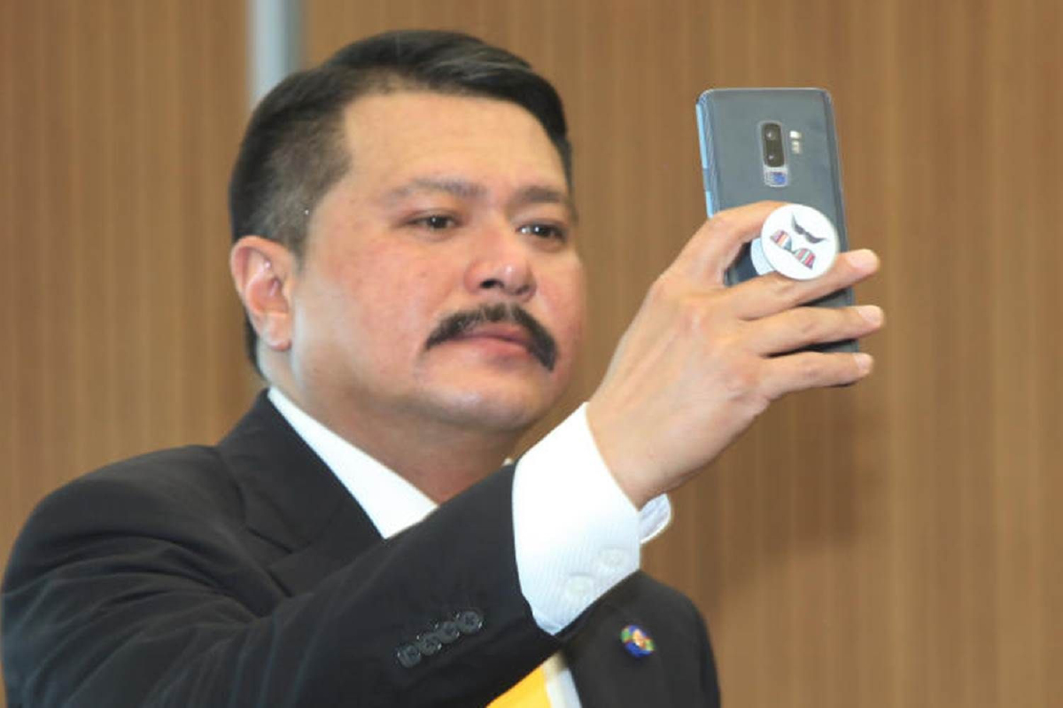 "วัน" รู้ทันพรรคเก่าแก่เตรียมงัดวาทกรรมจำเป็นต้องร่วมรัฐบาล "วัน" รู้ทันพรรคเก่าแก่เตรียมงัดวาทกรรมจำเป็นต้องร่วมรัฐบาล