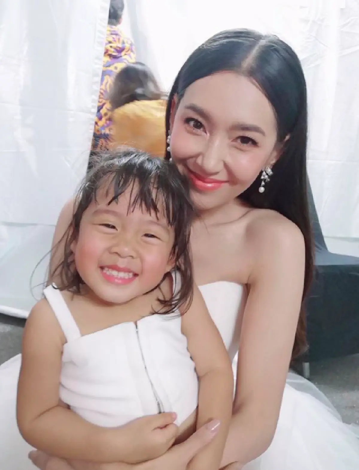 "เบลล่า” ทั้งหลงทั้งเอ็นดู "เป่าเปา" หนักมาก! หลานชอบชุด จึงสัญญาว่าจะจัดชุดแบบตัวเองให้