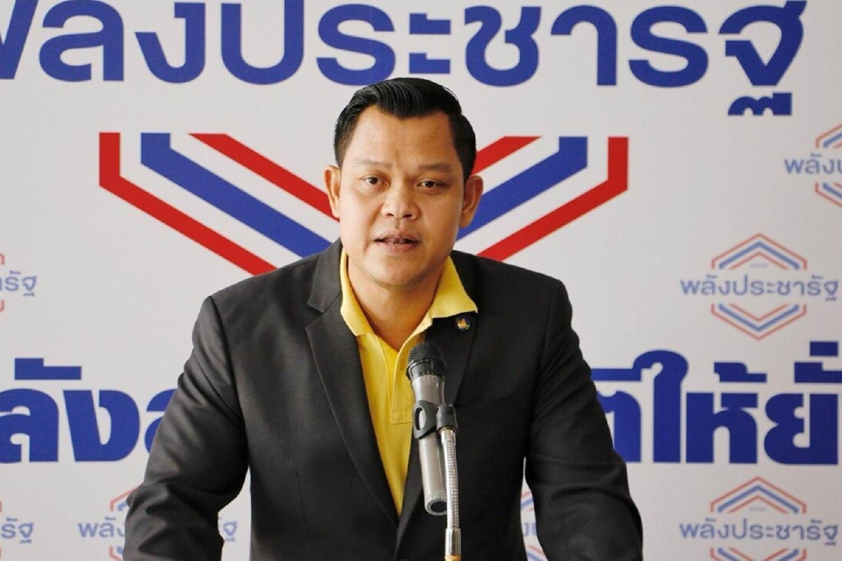 "ธนกร"ยันไม่มีต่อรองเก้าอี้รมต.กับประชาธิปัตย์-ภูมิใจไทย "ธนกร"ยันไม่มีต่อรองเก้าอี้รมต.กับประชาธิปัตย์-ภูมิใจไทย