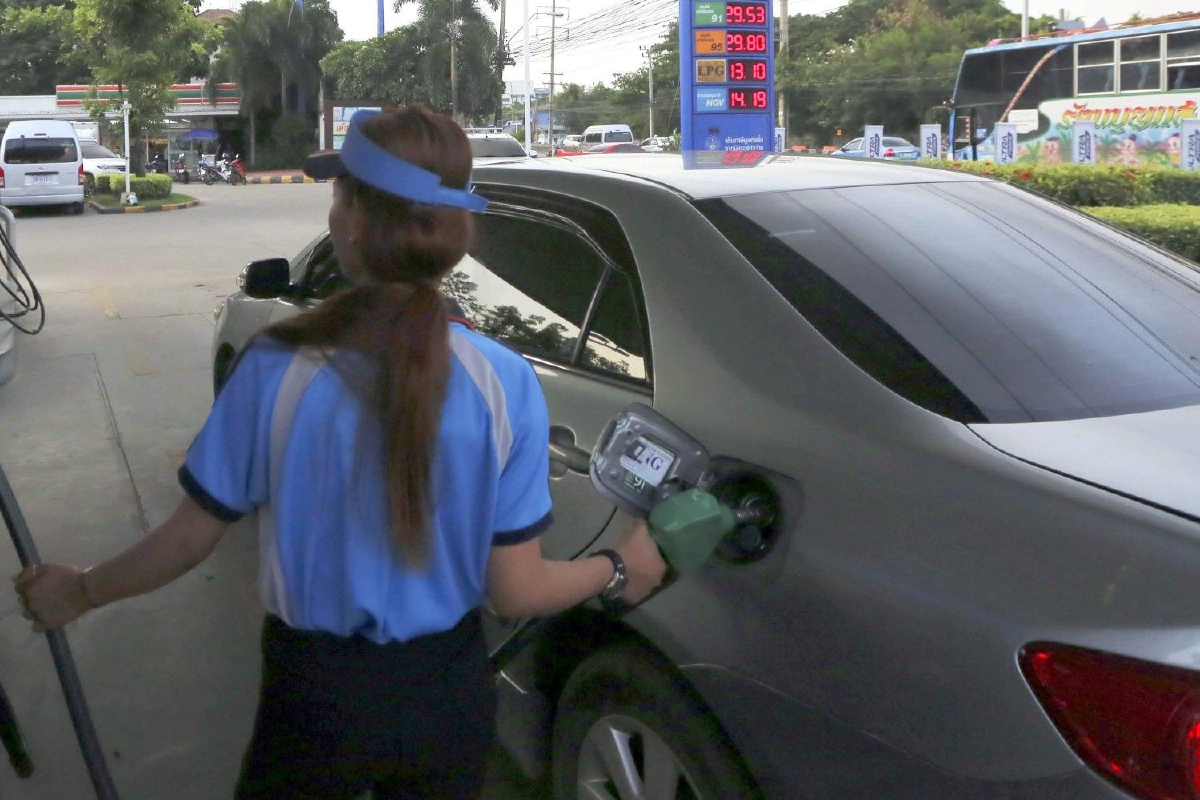 ปตท.-บางจากลดน้ำมันทุกชนิด 30 สตางค์ ปตท.-บางจากลดน้ำมันทุกชนิด 30 สตางค์