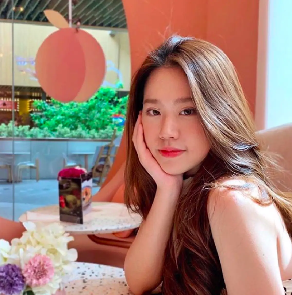 ส่องภาพ "น้องจินนี่” ลูกสาว "ใหญ่ ฝันดี” ที่ตอนนี้โตเป็นสาวสวย แม้แต่พระเอกยังต้องแซว