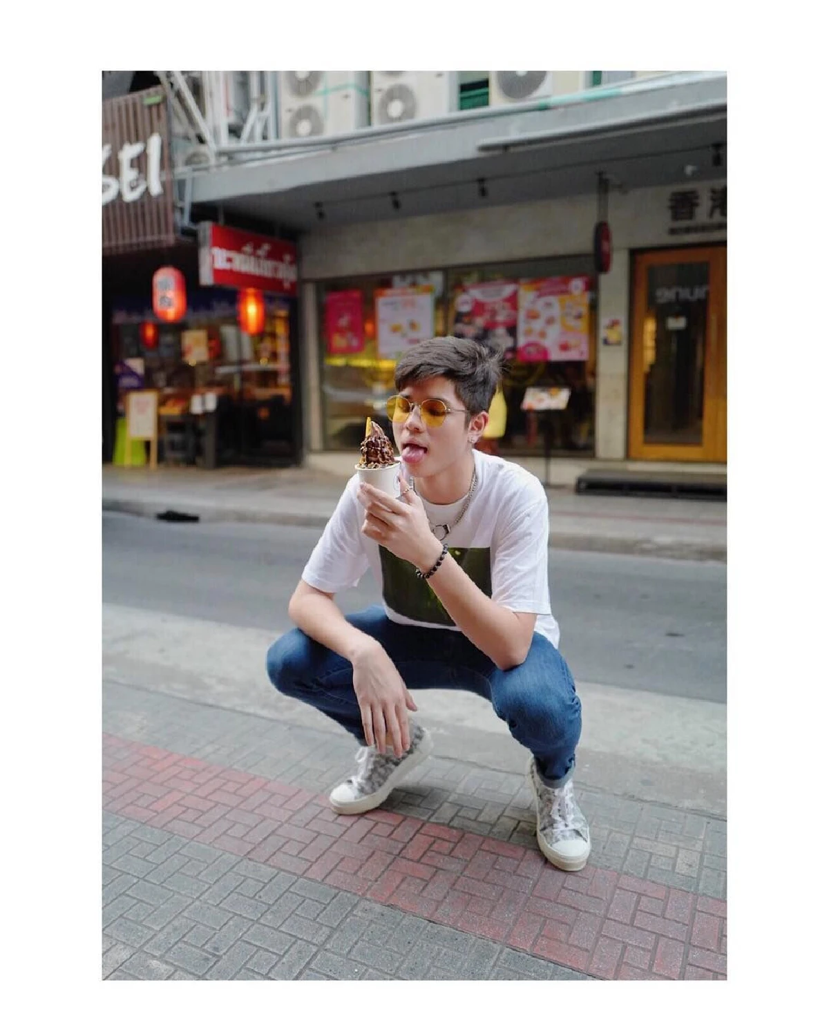 ส่องภาพ น้องอีตั้น ลูกชายคนเล็กของ หมิว ลลิตา โตเป็นหนุ่มหล่อโดนใจสาวๆ