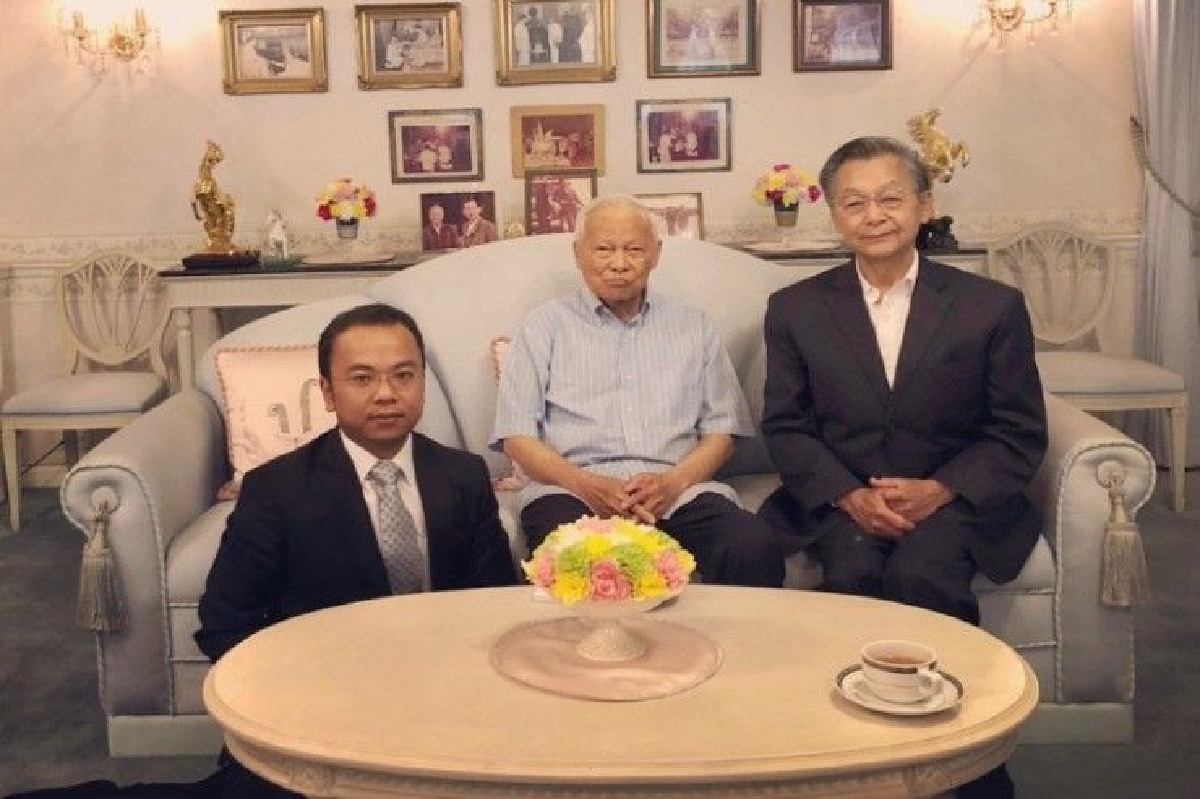 ชวน เล่าความในใจที่มีต่อ "ป๋าเปรม" ใครเดือดร้อนจะให้นำเงินส่วนตัวไปช่วย ชวน เล่าความในใจที่มีต่อ "ป๋าเปรม" ใครเดือดร้อนจะให้นำเงินส่วนตัวไปช่วย