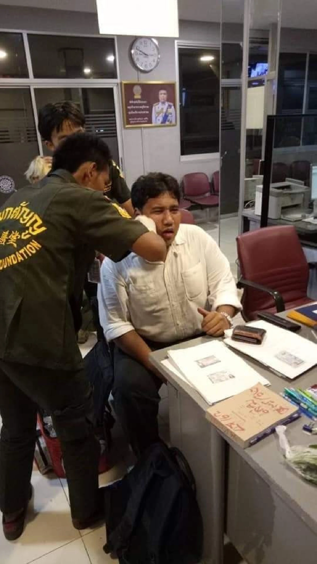 หาม "จ่านิว" ส่งรพ. หลังเจอรุมทำร้ายบาดเจ็บย่านห้วยขวาง