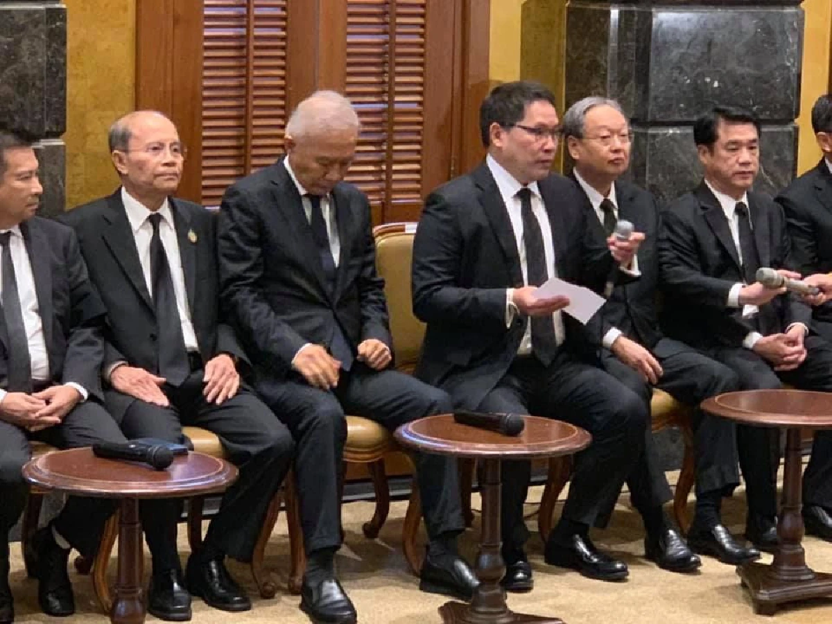 พลังประชารัฐผนึก 5 พรรรคชิงตั้งรัฐบาลรอคำตอบภท.-ปชป.เย็นนี้