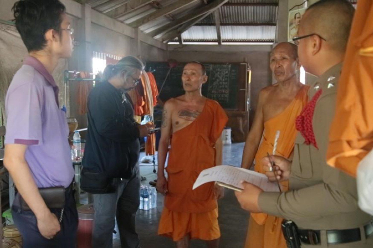 แทบช็อก! หลวงพ่อพระนักพัฒนามรณะภาพคาเก้าอี้ในกุฎิ แทบช็อก! หลวงพ่อพระนักพัฒนามรณะภาพคาเก้าอี้ในกุฎิ