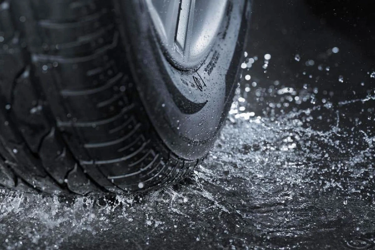 Hydroplane ภัยบนท้องถนนอันตรายหน้าฝนที่ไม่ควรมองข้าม