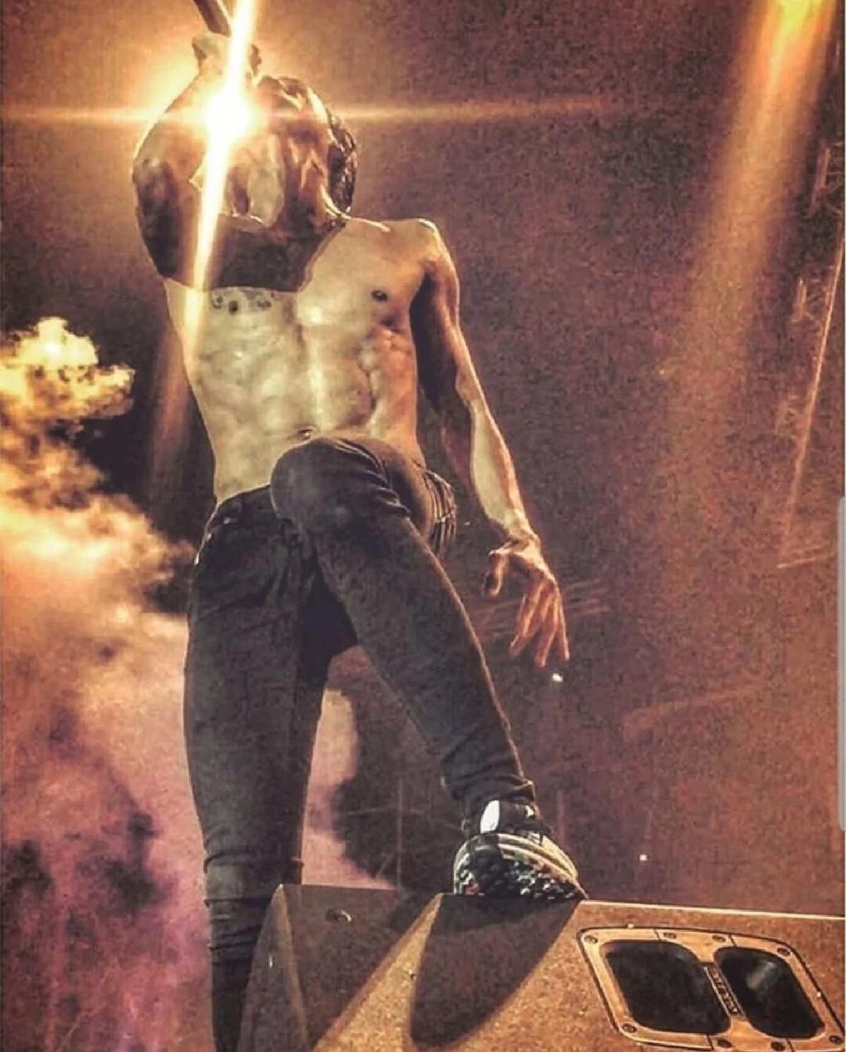 "ผมมีรายได้พอเลี้ยงดูฝันและครอบครัว" ตูน บอดี้สแลม ซัดกลับดราม่านำเงินบริจาคมาใช้ส่วนตัว