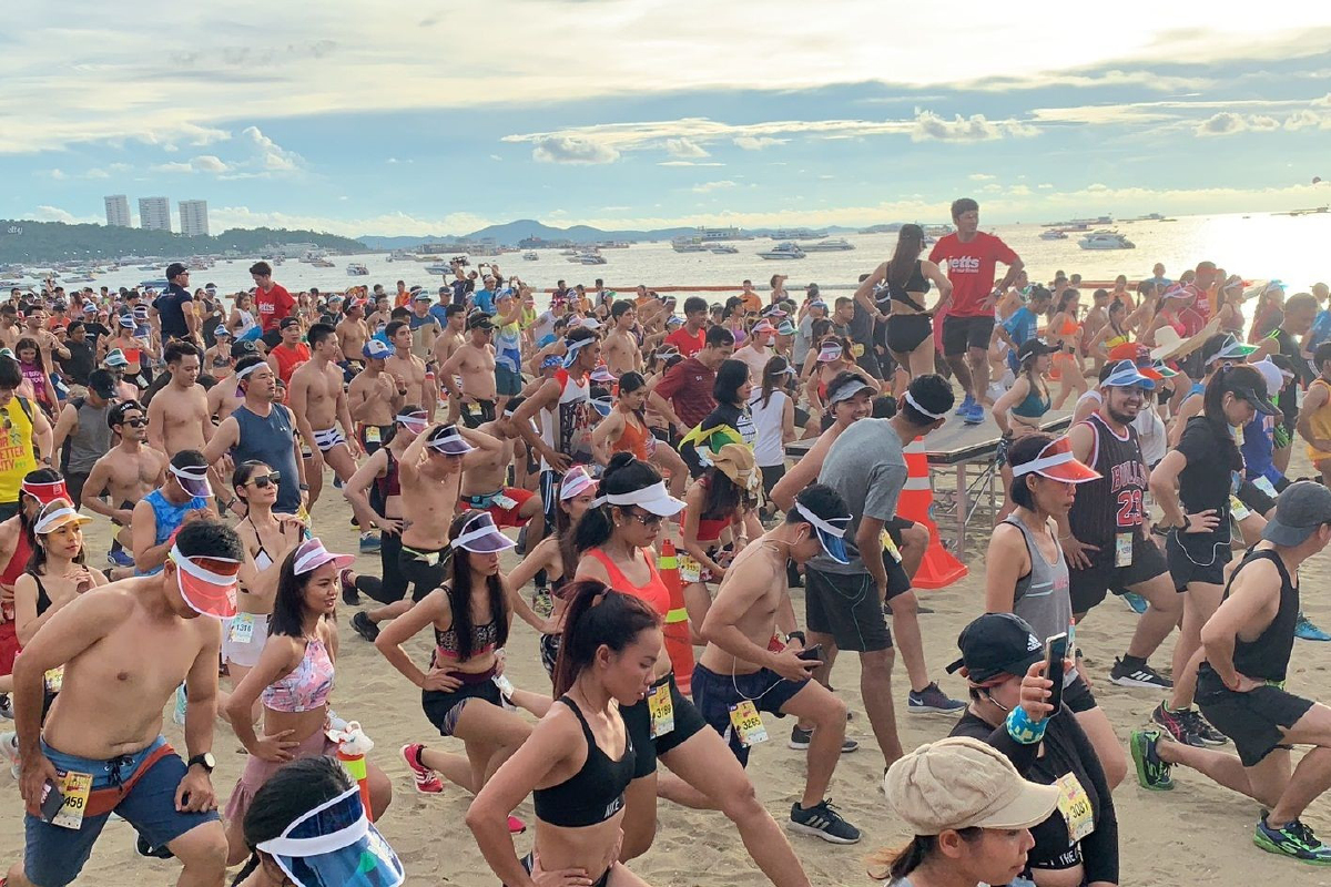 เมืองพัทยาจัดวิ่งBikiniบนชายหาดบันทึกสถิติโลก เมืองพัทยาจัดวิ่งBikiniบนชายหาดบันทึกสถิติโลก