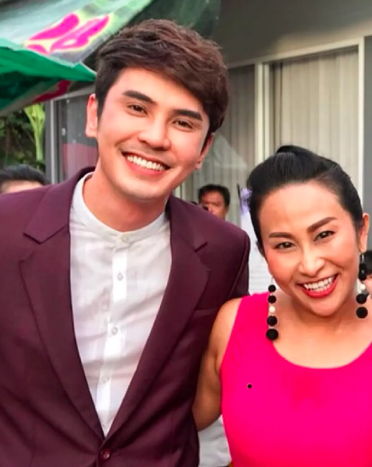 ใช่พรีเวดดี้หรือเปล่า!? "ลาล่า อาร์สยาม” อวดภาพหวานคู่ “เล็ก" สวีตแนบชิด