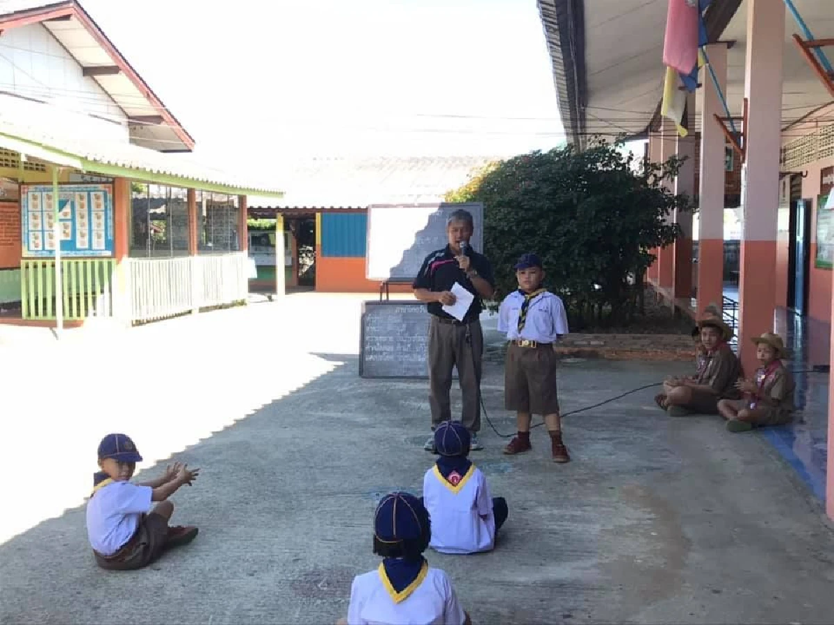 อีกหนึ่งฮีโร่สังคมไทย "น้องภูมิ" เด็กป.3 รร.บ้านสันต้นดู่ หอบเงินแสนคืนเจ้าของครบไม่มีขาด