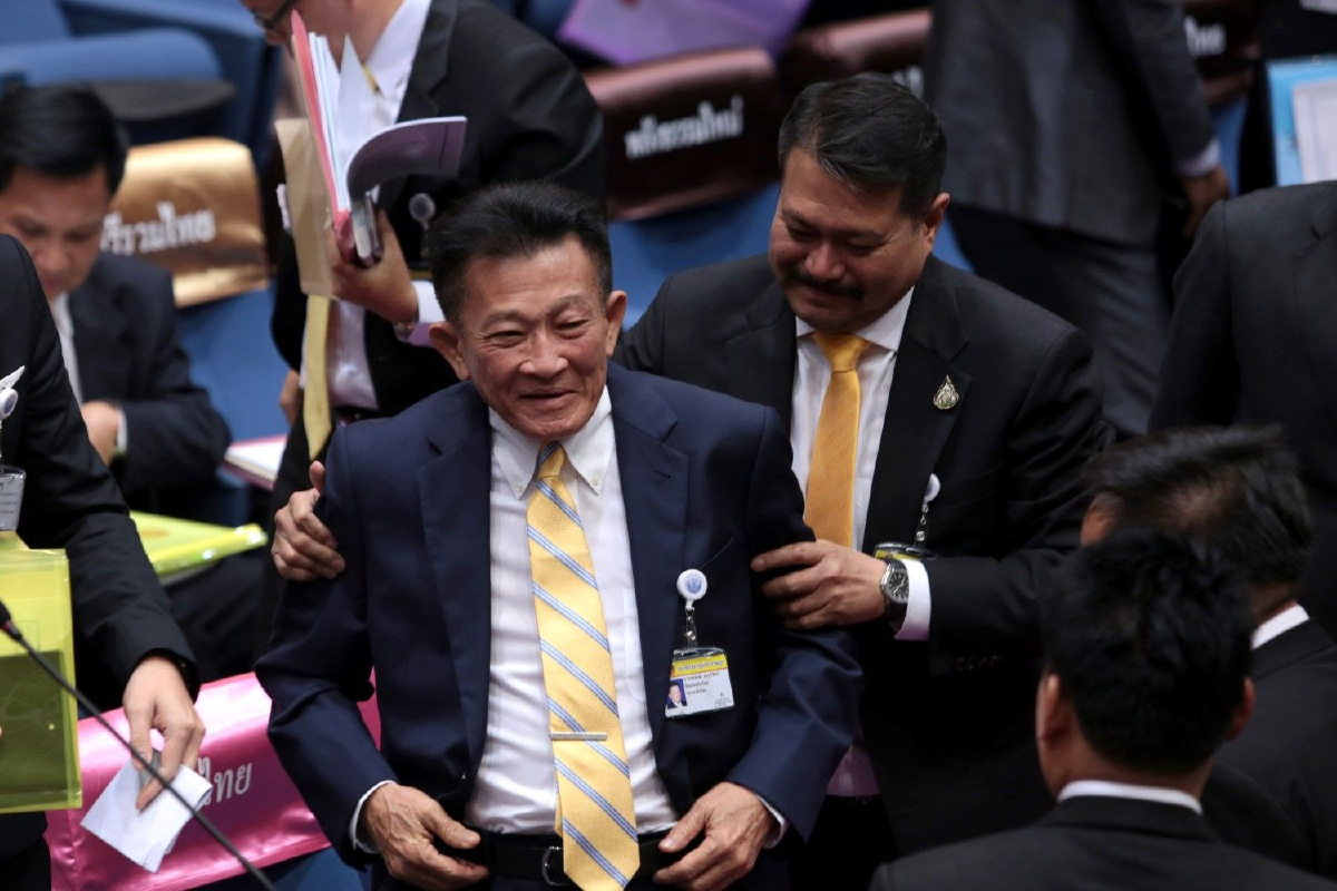 เพื่อไทยจี้พรรคร่วมเร่งตั้งรัฐบาล ลั่นขอลุยแก้รัฐธรรมนูญ เพื่อไทยจี้พรรคร่วมเร่งตั้งรัฐบาล ลั่นขอลุยแก้รัฐธรรมนูญ