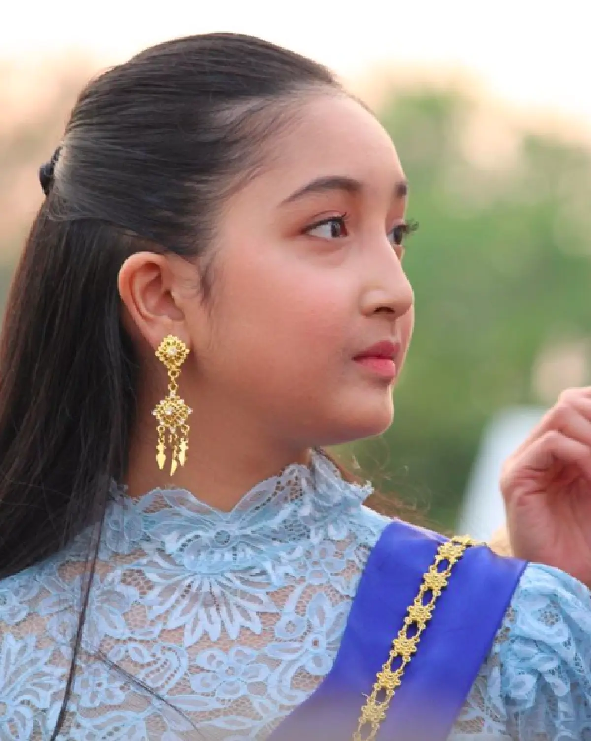 ดูนางให้ดูแม่ "น้องเนย" ลูกสาวสุดที่รัก "กวาง กมลชนก” โตเป็นสาวสวยขึ้นทุกวัน