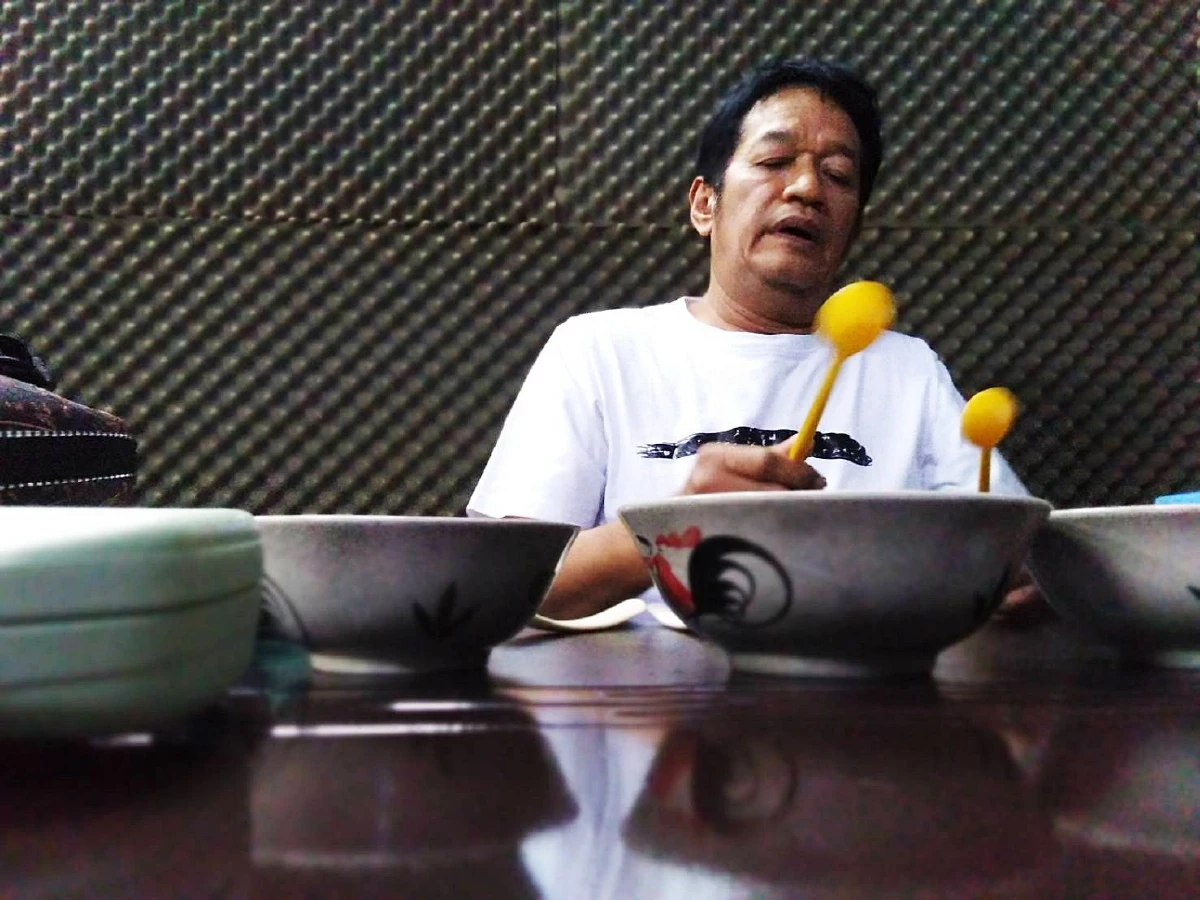 61 ยังเก๋า! “โย่ง เชิญยิ้ม” ชายผู้ไม่เคยปล่อยให้ไฟมอดไปจากชีวิต