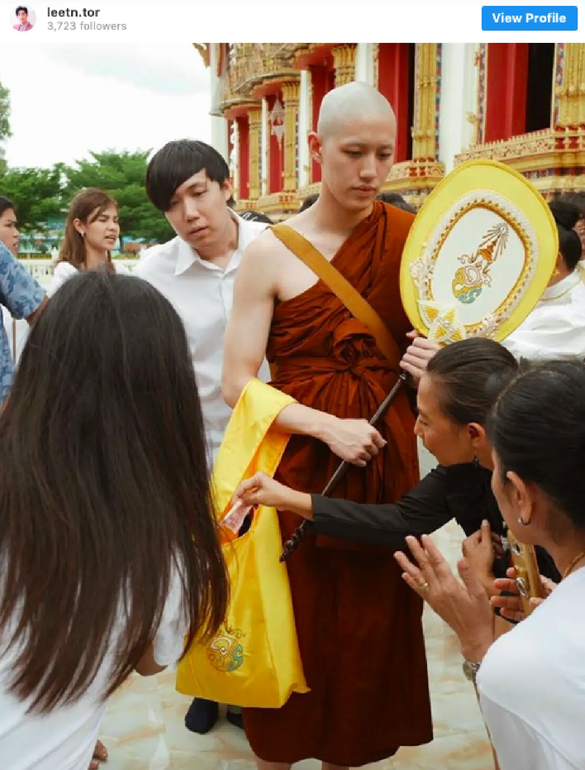 “ต่อ ธนภพ” เข้าพิธีอุปสมบทแบบเงียบๆ เพื่อศึกษาธรรมะและทดแทนพระคุณพ่อแม่