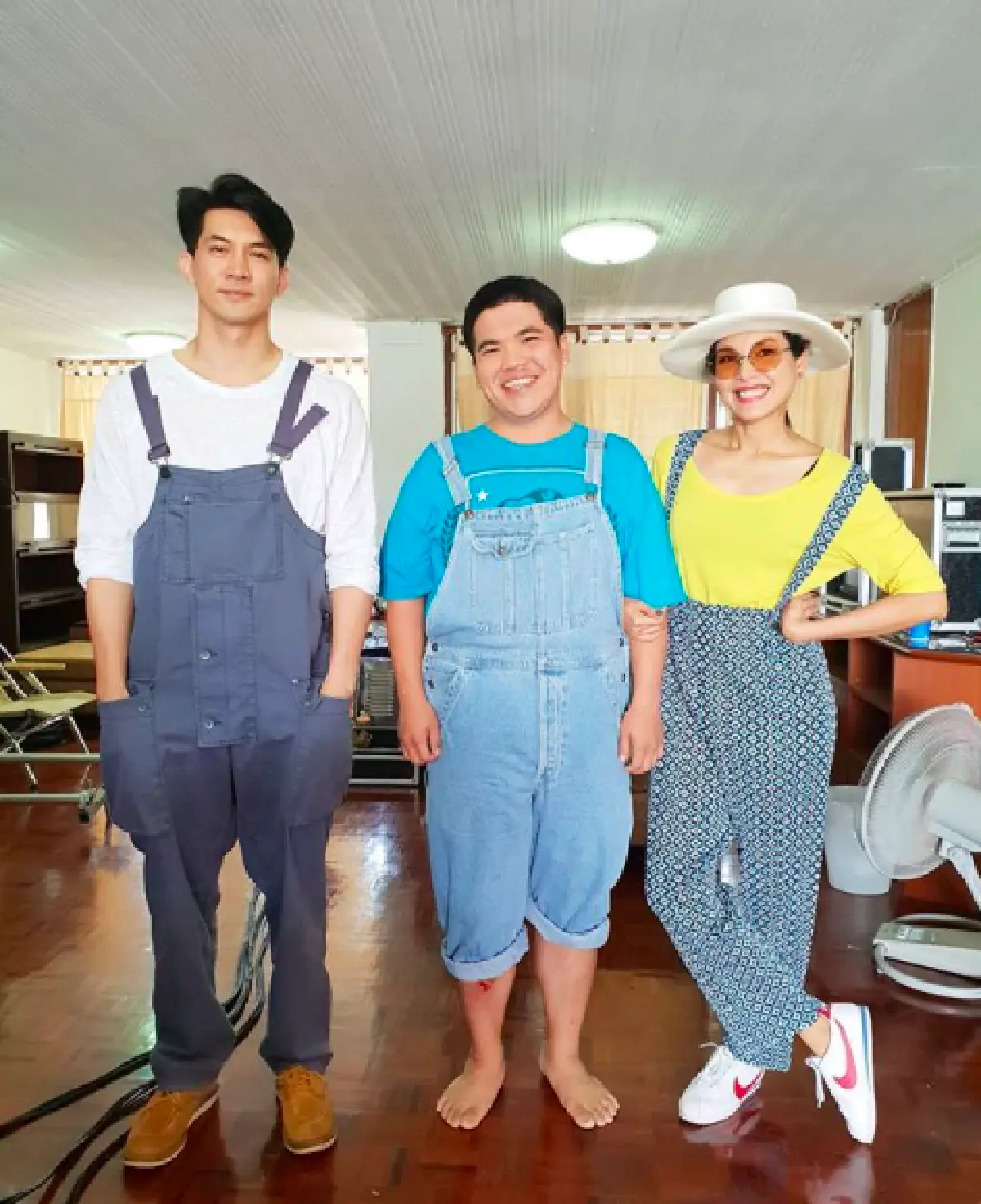 “เคน ธีรเดช” กับแฟชั่นชุดเอี๊ยมที่เจ้าตัวชอบใส่มาก ดูดี เท่ และคูลสุดๆ