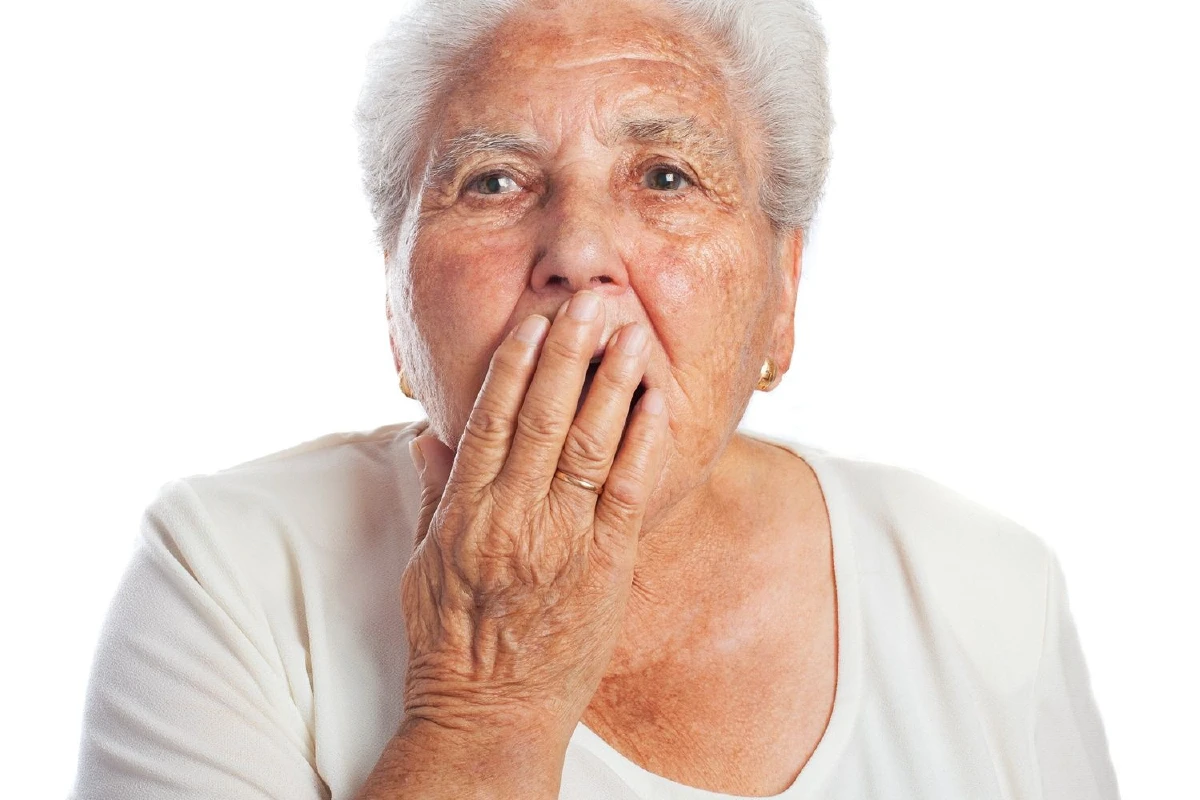 10 วิธีดูแลผู้สูงอายุที่เริ่มกินน้อย ป้องกันการขาดสารอาหาร