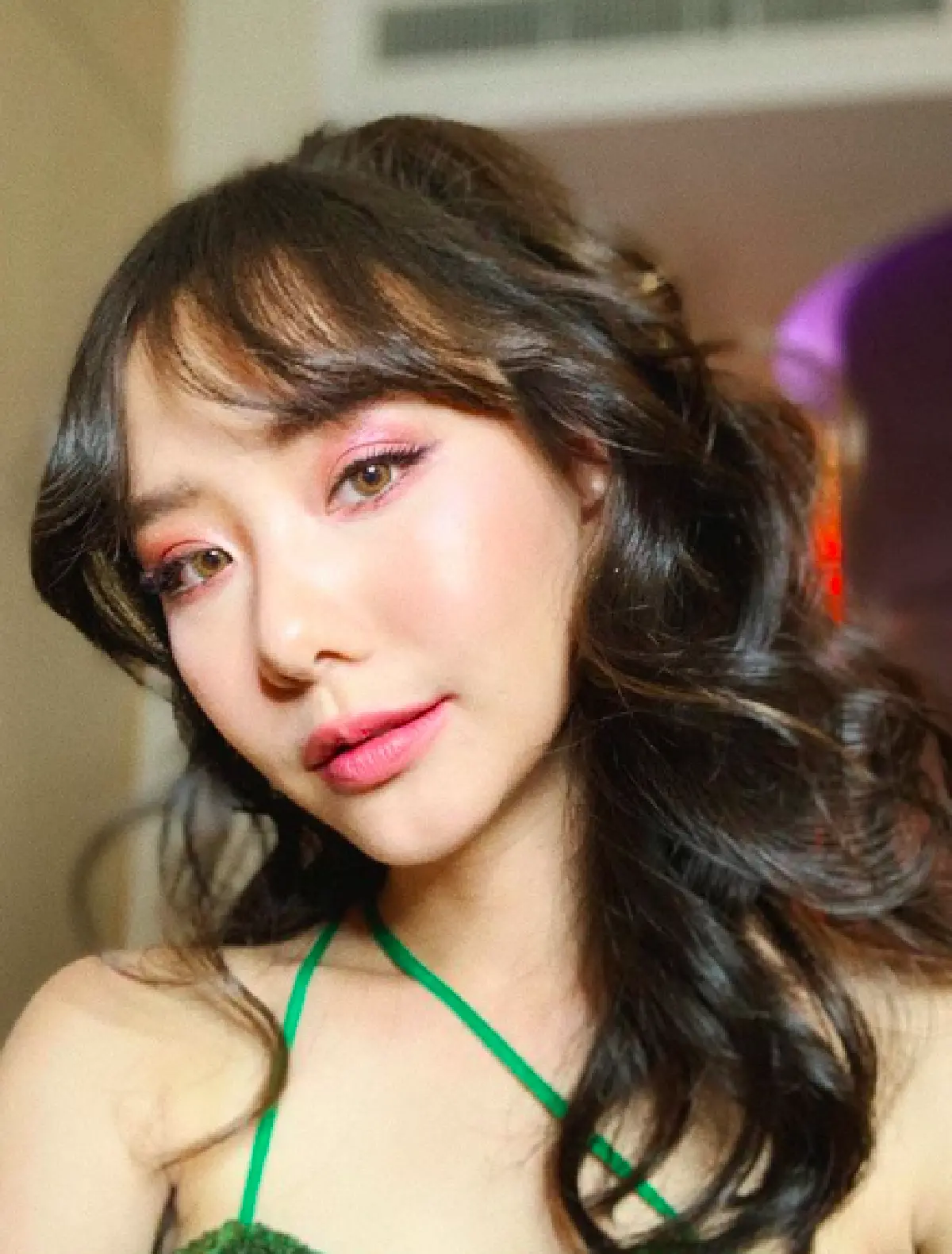 รวมแบบผม "หน้าม้าซีทรู" เหล่าสาวๆ คนบันเทิงที่เปลี่ยนลุคให้ดูสดใส ปนแบ๊วเบาๆ