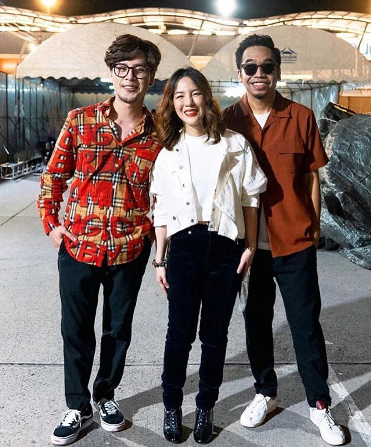 "ทอม-โอ-มน” ถ่ายภาพร่วมเฟรมเดียวกัน หลังรวมตัวโชว์ครั้งสุดท้ายในนาม “Room39”