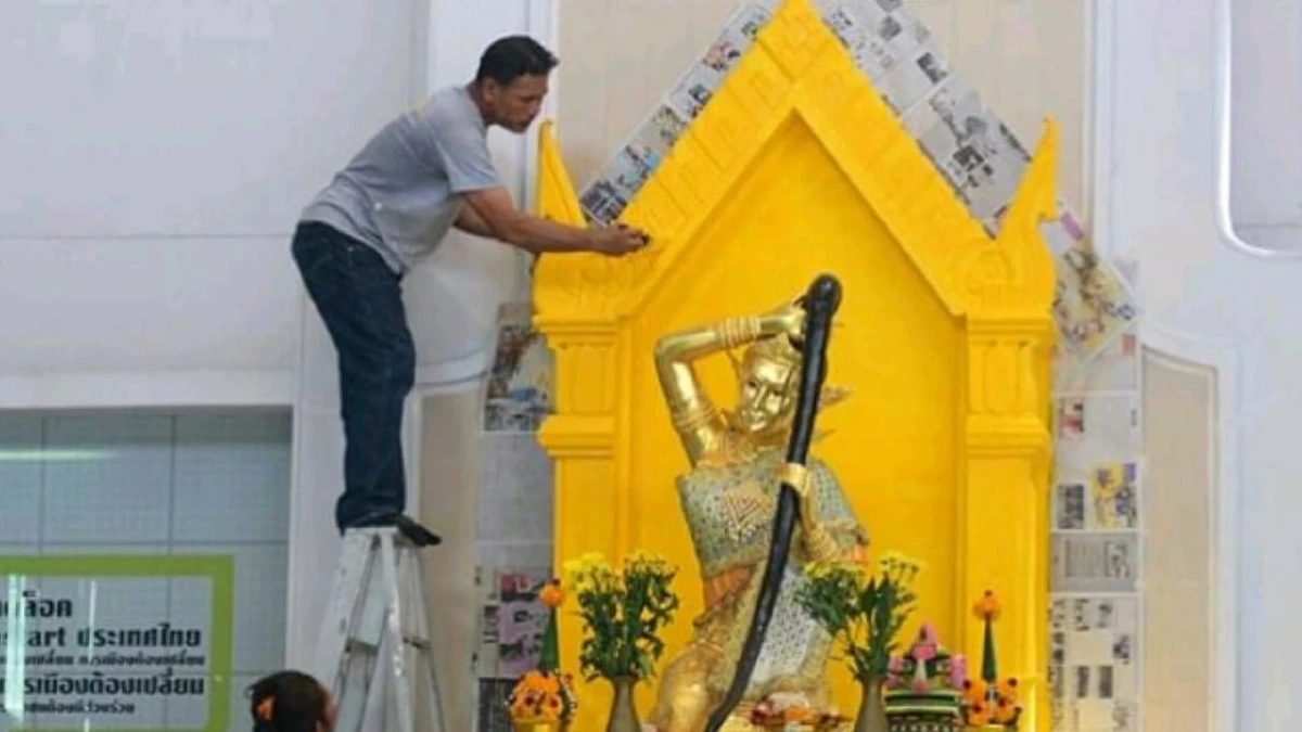 กางดวงชะตา"ช่อ กำลังมีเคราะห์ เผย"ปชป."ประสบมรสุมขัดแย้งภายใน