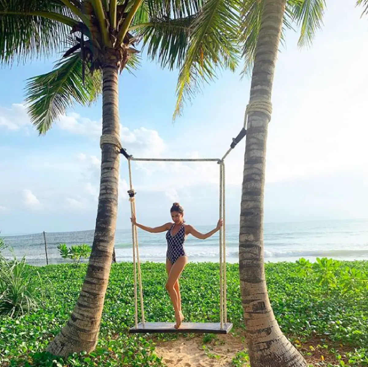 ขายาวร้อยลี้! "ใบเตย อาร์สยาม" ตอกกลับชาวเน็ตนิ่มๆ หลังโดนแซะขายาวกว่าตัวจริง