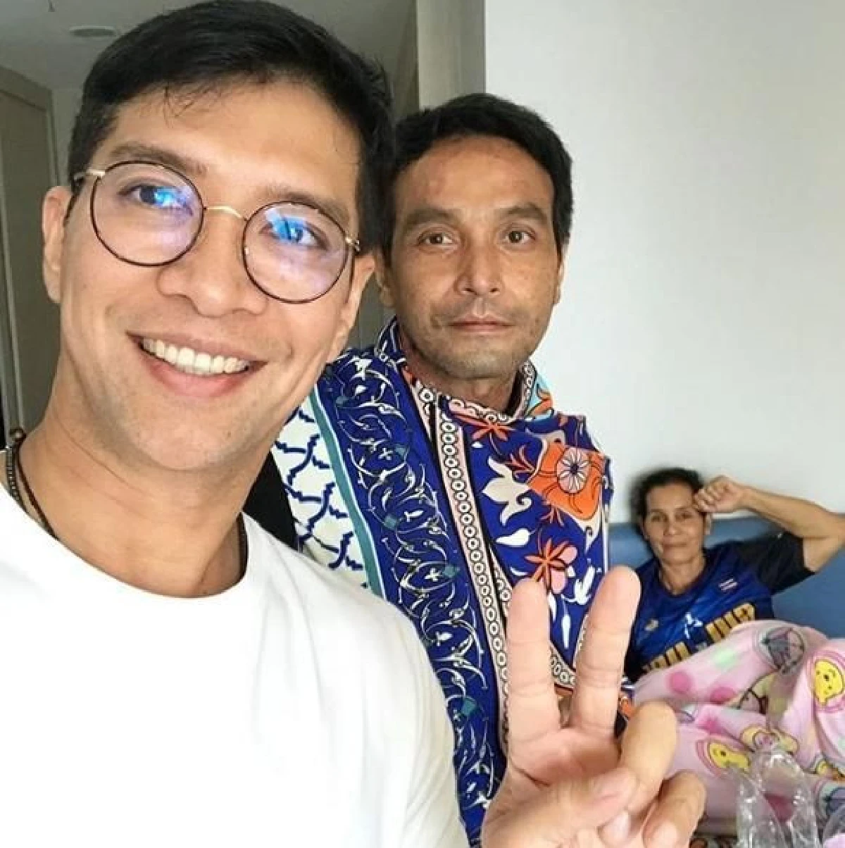 50 แล้ว! "วินัย ไกรบุตร” อัพเดตอาการป่วย ด้านเพื่อนซี้ "หนุ่ม คงกะพัน" อวยพรวันเกิดสุดซึ้ง
