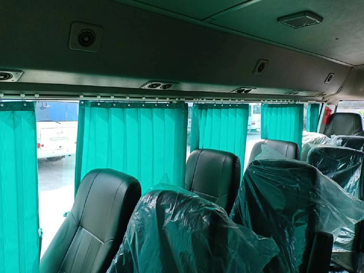 "ปลอดภัยและมีความสุข" รถตู้ไม่มีเจ๊ง! เปิดใจ "สมเกียรติ แก้วประชา" รถตู้มินิบัสไทรน้อย วินระดับเฟิร์สคลาส