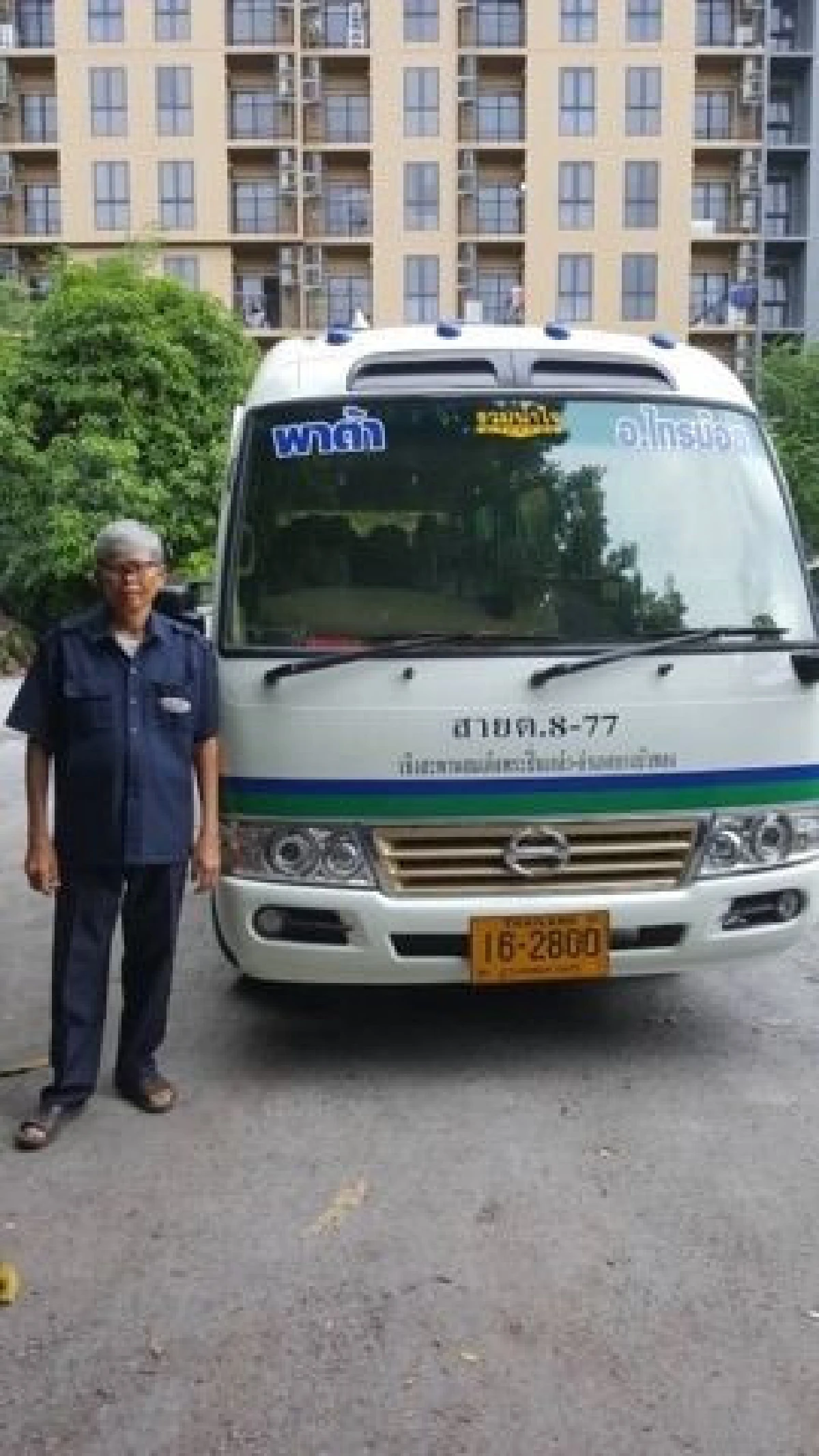 "ปลอดภัยและมีความสุข" รถตู้ไม่มีเจ๊ง! เปิดใจ "สมเกียรติ แก้วประชา" รถตู้มินิบัสไทรน้อย วินระดับเฟิร์สคลาส